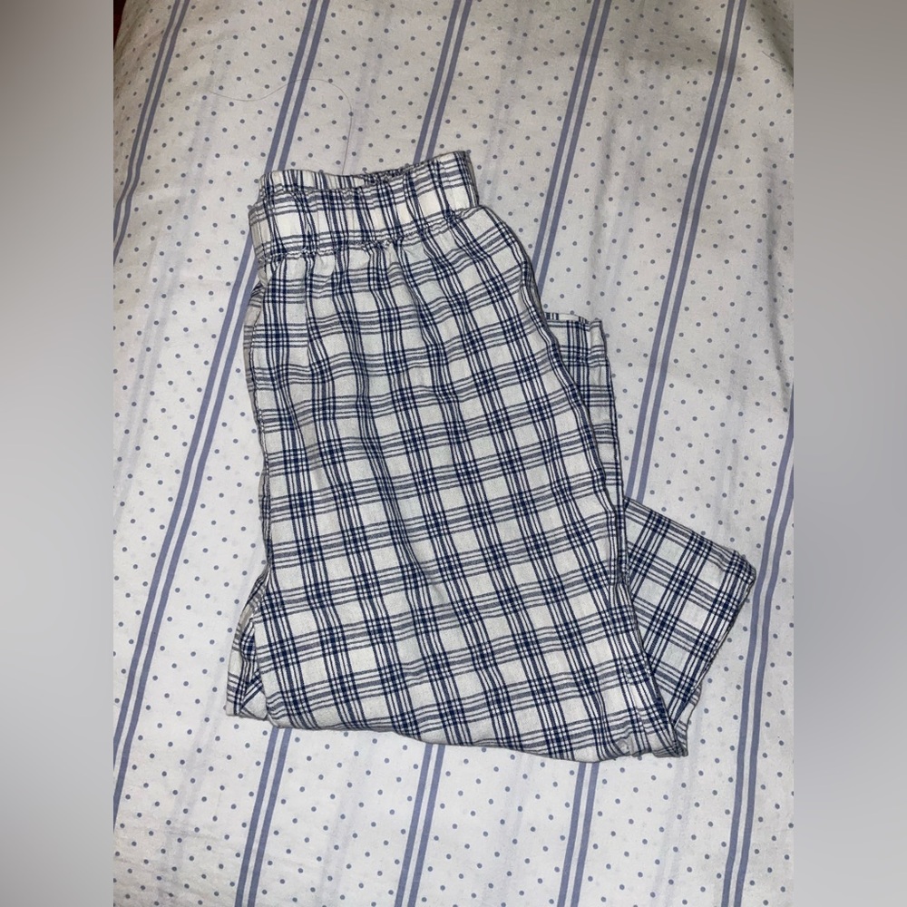 Rare John gals Gingham Sweat pants 🫖💌 fits siz XS/S :)) I’m a size 24-25